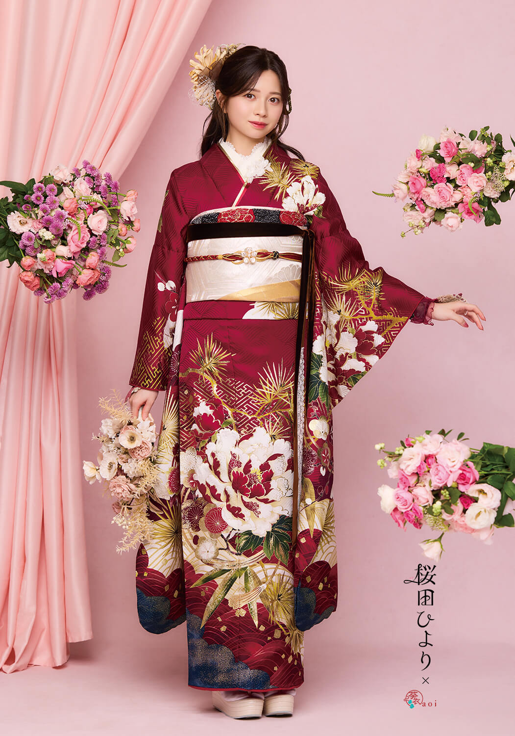 高級感ある朱色生地×金縁の牡丹が描かれた古典柄お振袖