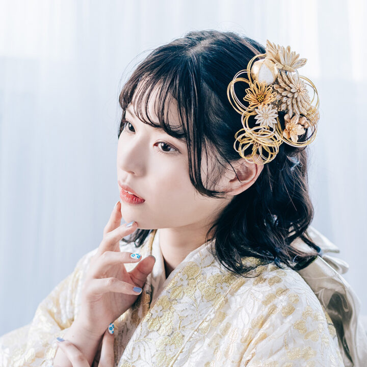 新作髪飾りをご紹介いたします